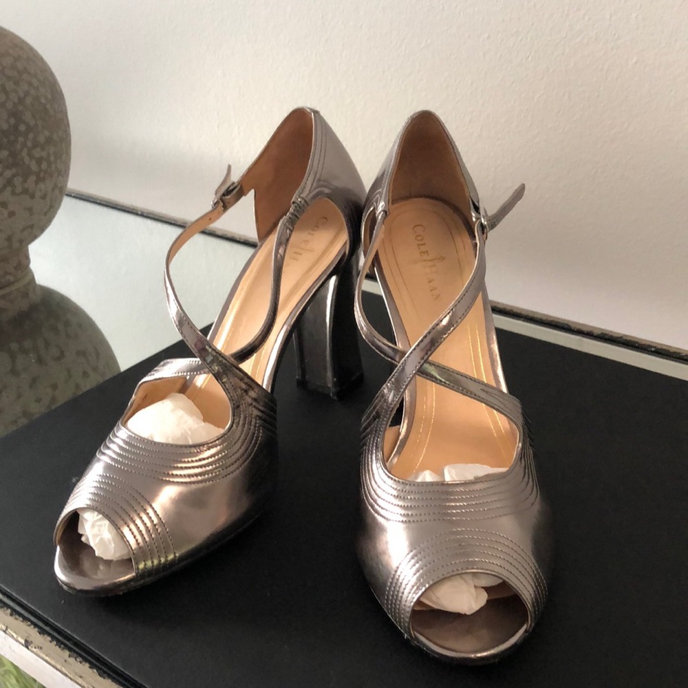 Beautiful, Cole Haan, almost new, elegant , metallic , high heel , leather shoes